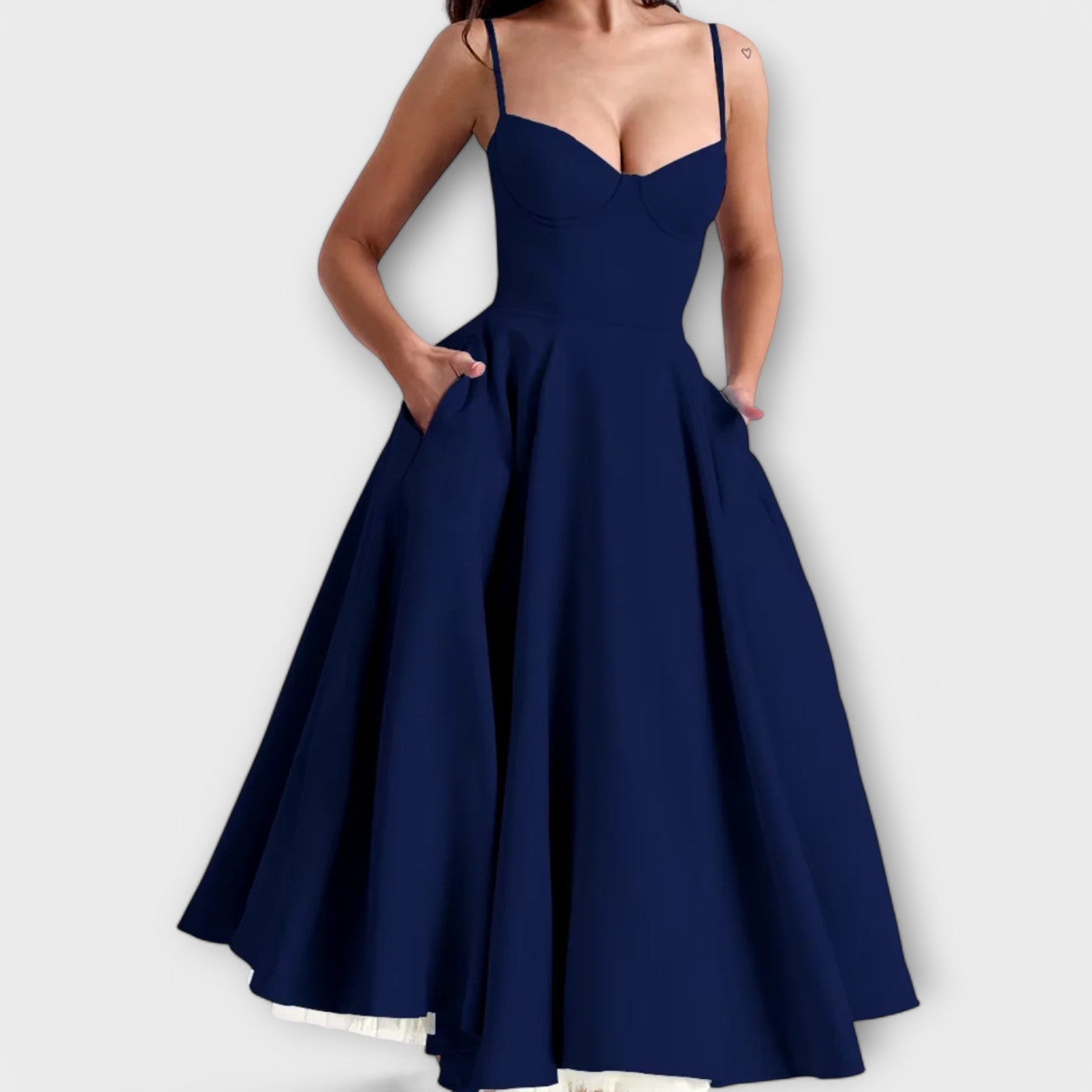 Mélie – Lekkie letnie sukienki z detalem gorsetu