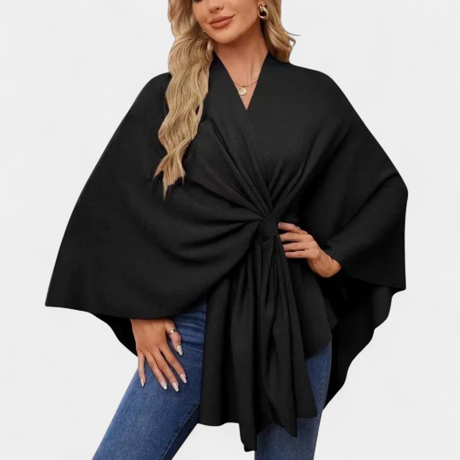 Daniela – Eleganta, gaisīga pončo blūze ar mezglu
