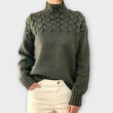 Eva - Damski sweter z detalicznym wzorem w warkocze