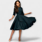 Elegancka Sukienka Swing