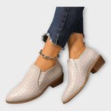 Veronika – Eleganckie Buty Slip-On z Niskim Obcasem