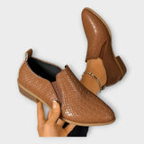 Veronika – Eleganckie Buty Slip-On z Niskim Obcasem