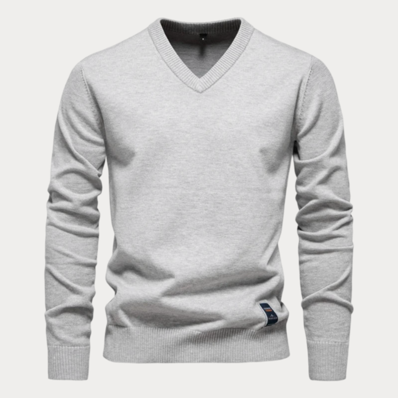 Lukáš – Męski Sweter z Dekoltem w Serek